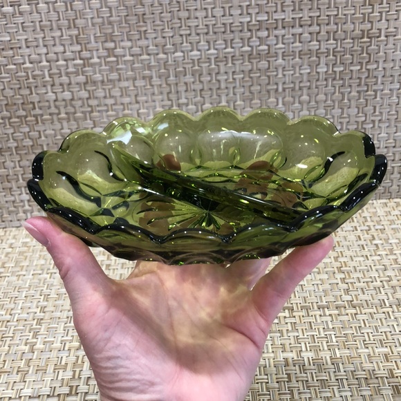 Vintage Anchor Hocking Avocado Green Oval Thumbprint Pattern Divided Relish Dish - Picture 2 of 10